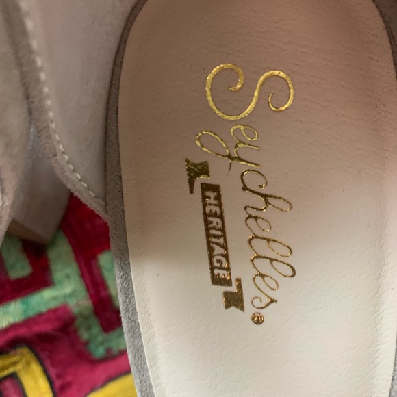 NWOT - Seychelle’s beige suede small platform ankle tie hi heels - Picture 7 of 7